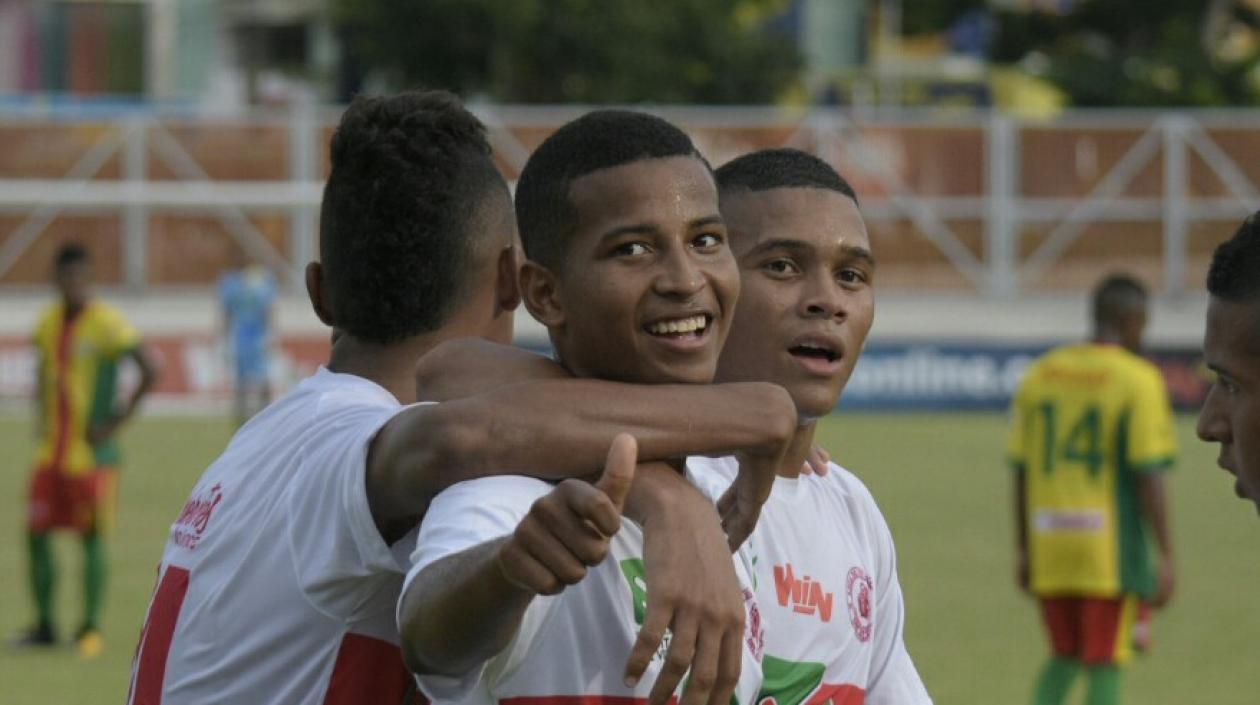 Ferlys García celebra la segunda anotación de Atlántico. 