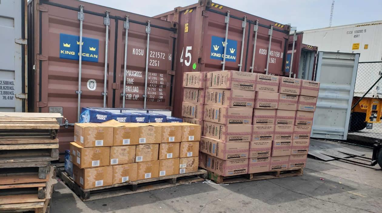 Contenedor con cigarrillos y licores por un valor aproximado a los mil 750 millones de pesos