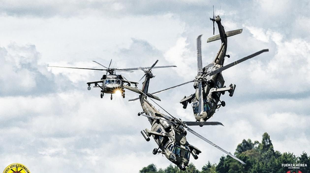 La Fuerza Aérea celebró los 30 años del uso de los helicópteros Black Hawk en Colombia.