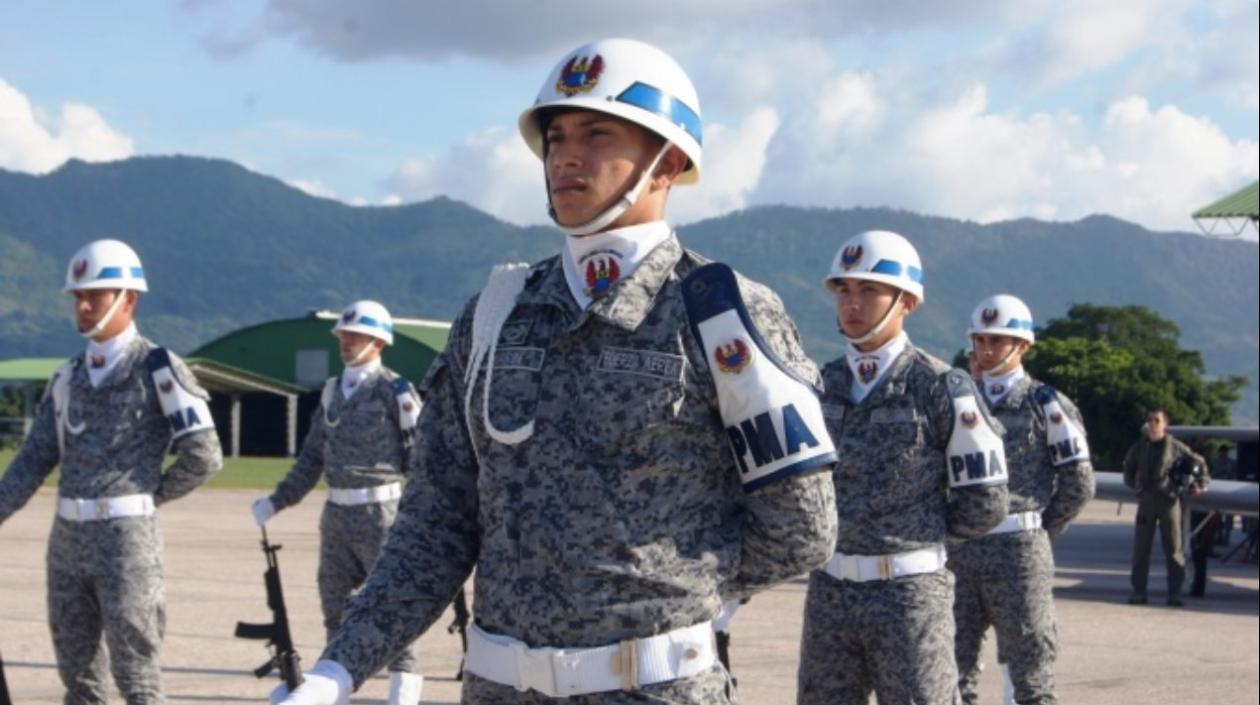 Fuerza Aérea abre convocatoria para quienes busquen prestar su servicio militar obligatorio.