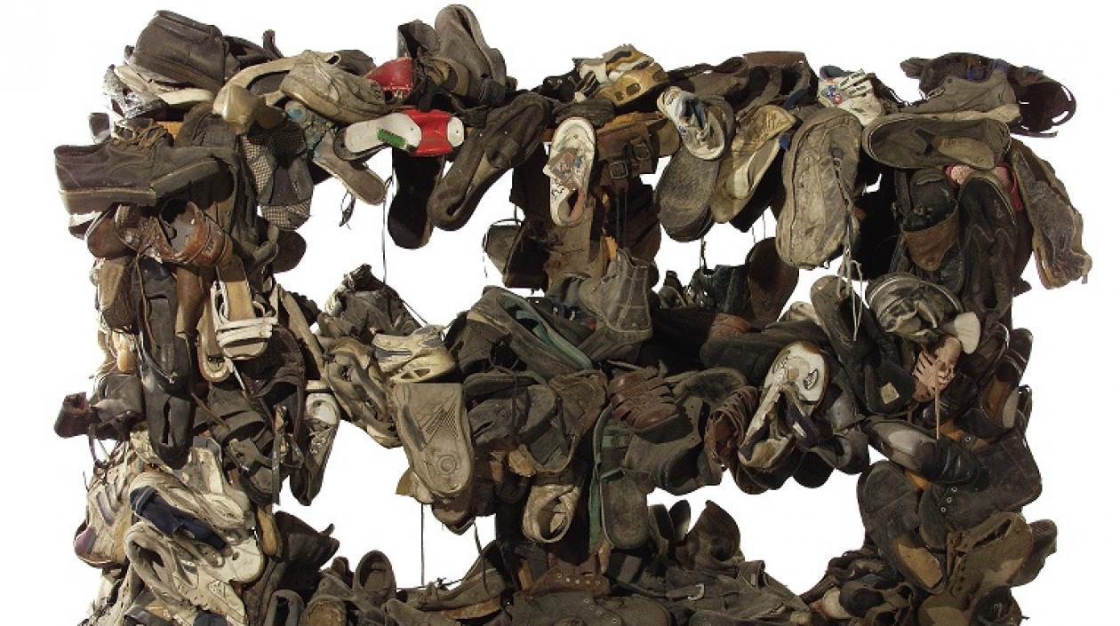 Obra 'Alacena con zapatos' del grupo 'El Sindicato'.