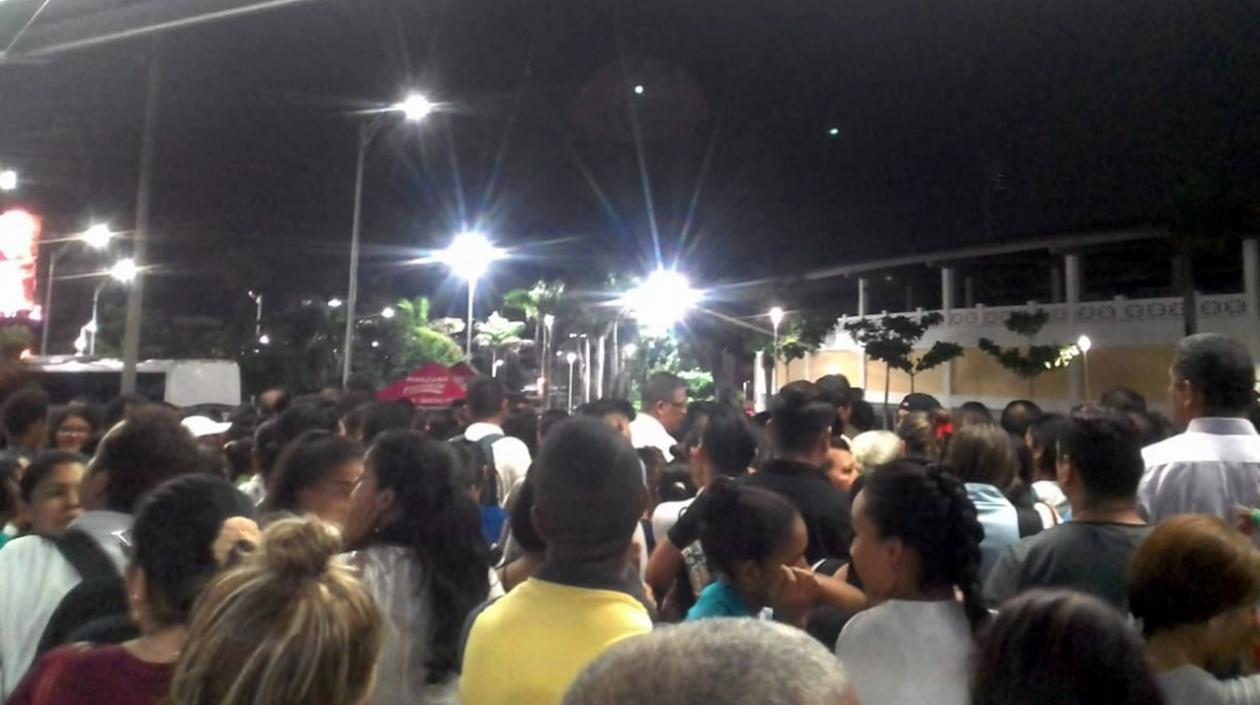 Noche un caos en la estación del Joe Arroyo.