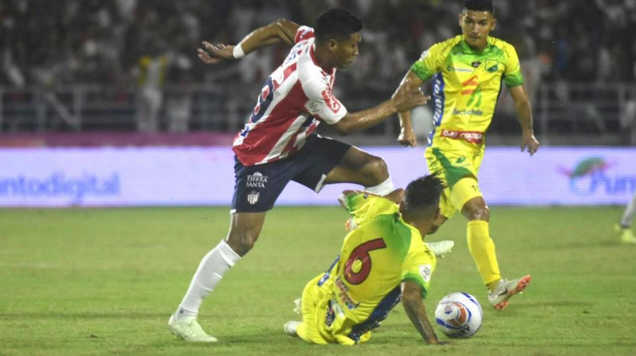 Teófilo Gutiérrez comandará el ataque de Junior. 