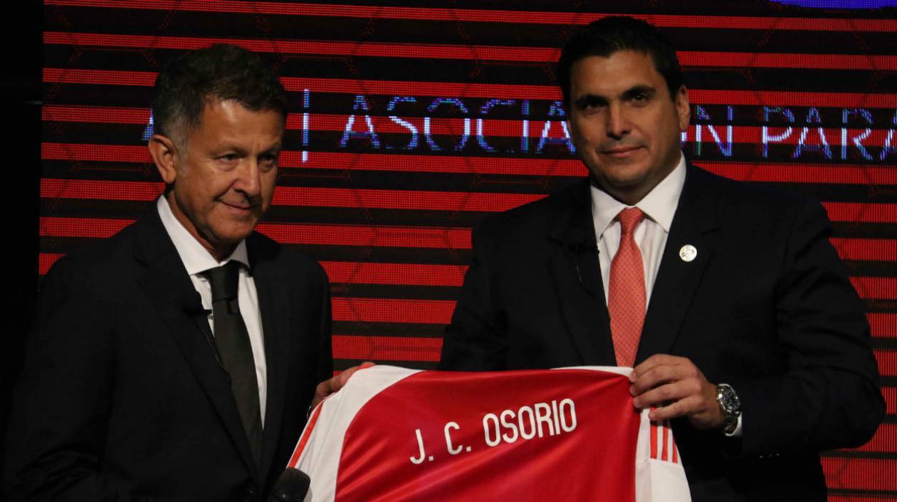 Juan Carlos Osorio, técnico de Paraguay. 