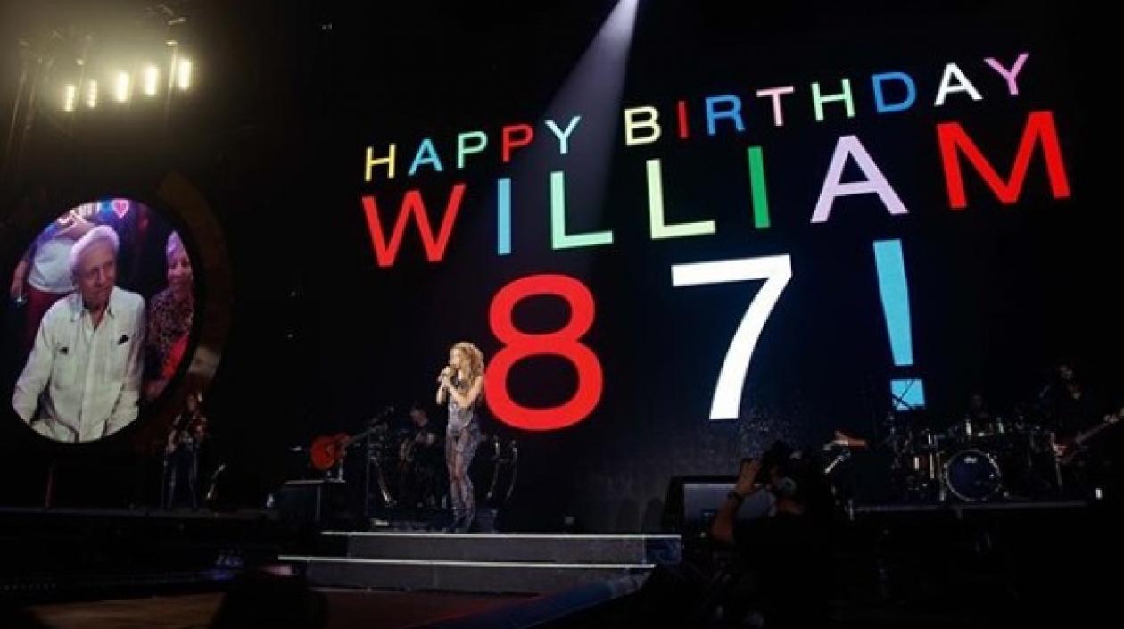 Shakira durante la celebración del cumpleaños de su padre.