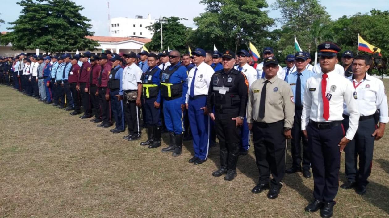 Vigilantes de la seguridad privada durante el evento. 