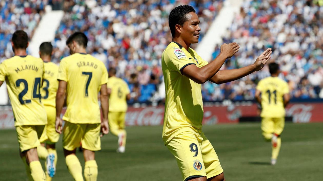 Carlos Bacca celebra su anotación. 