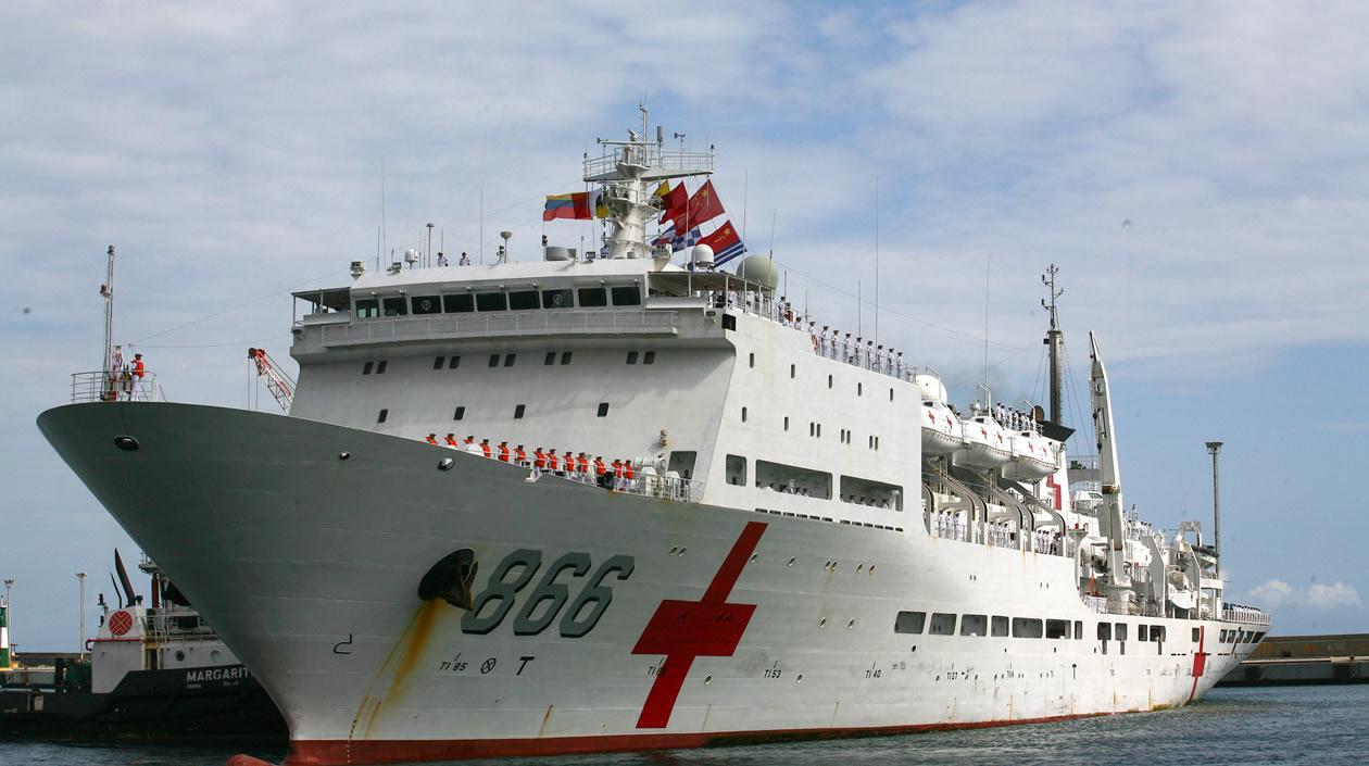 El buque hospital chino "Arca de la paz"