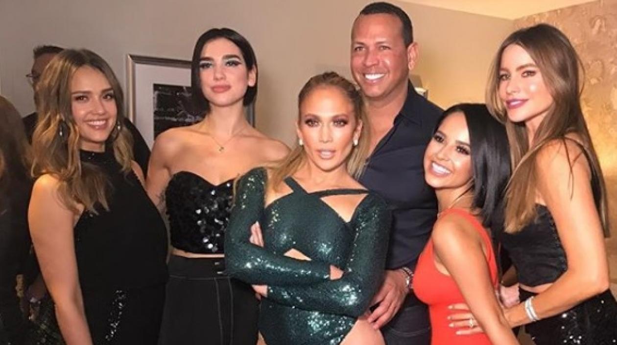 Jessica Alba, Dua Lipa, J Lo,  Álex Rodríguez, Becky G y Sofía Vergara.