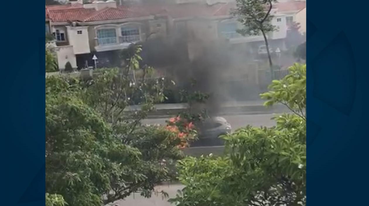 Vehículo se incendió en el norte de Barranquilla