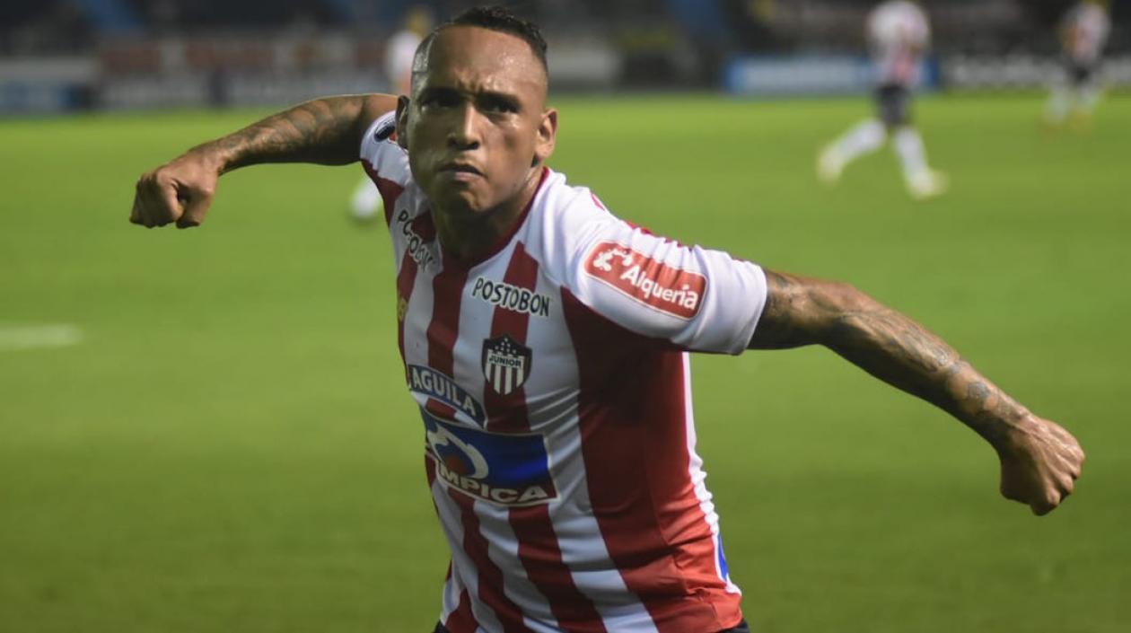 Celebración del gol de Jarlan Barrera.