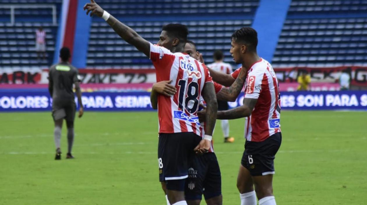 Yony González estaría desde el inicio de las acciones. 