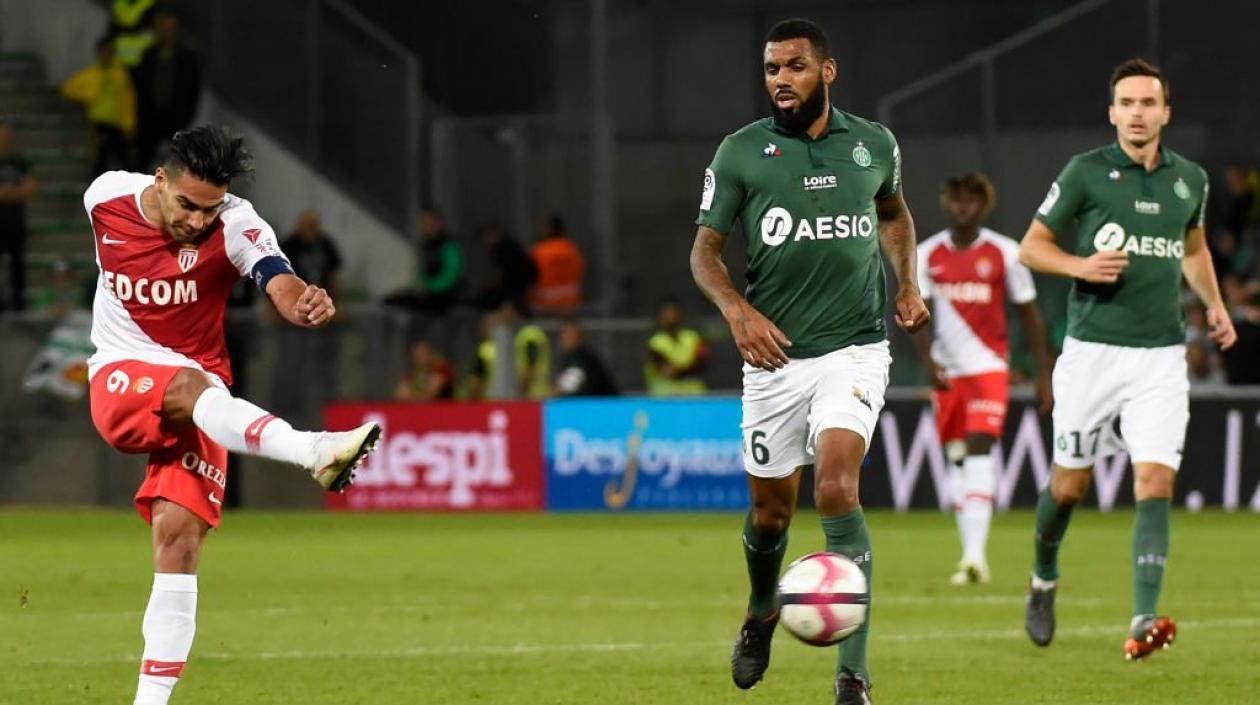 Falcao García en acción de partido. 