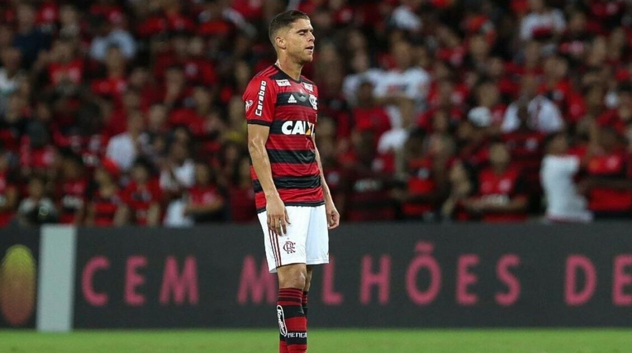 Gustavo Cuéllar, volante de Flamengo. 