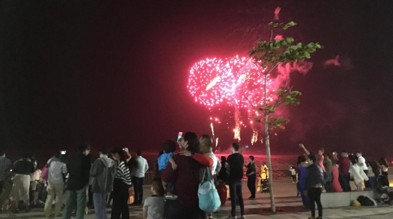 Luces en el Malecón del Río.