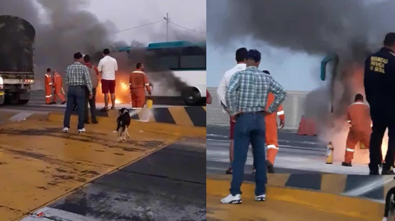 Buseta se incendió en el peaje de Tasajera