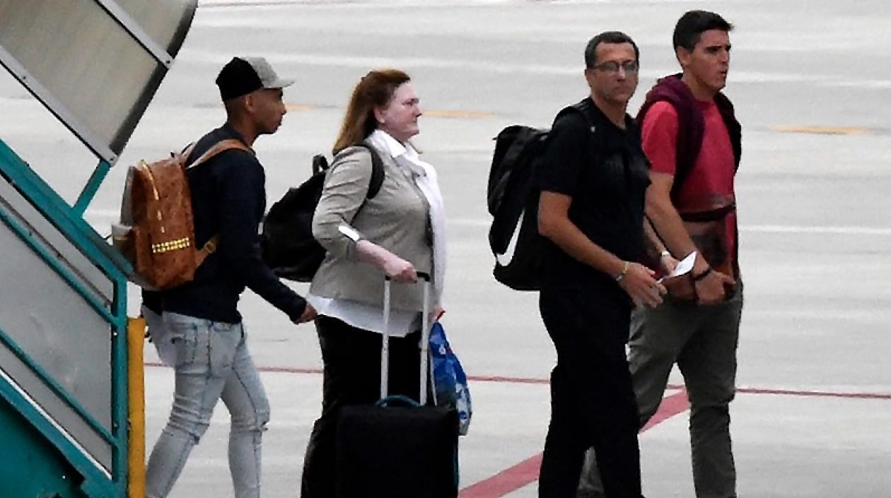 Jarlan Barrera, a su llegada al aeropuerto de Rosario.