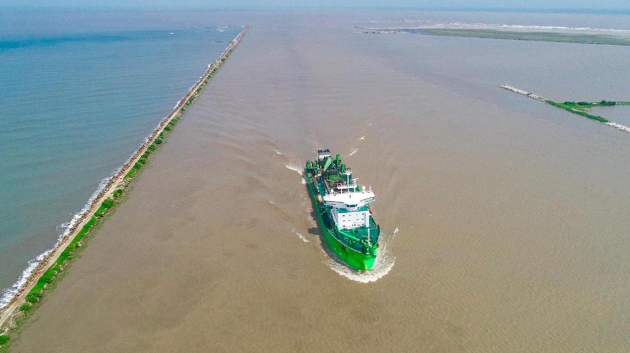 El nuevo calado permitirá el ingreso de embarcaciones con mayor capacidad de carga.