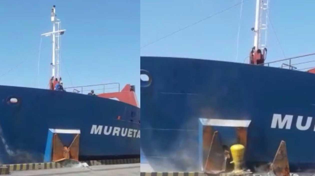 Momento del impacto del buque contra el muelle de Palermo.