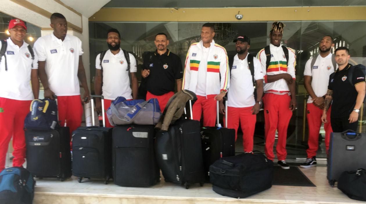 Jugadores de Titanes durante el viaje a Sao Paulo. 