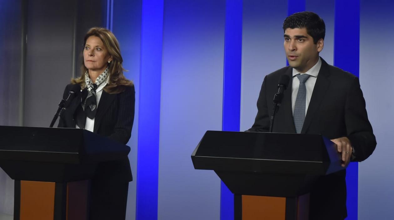 Los vicepresidentes de Colombia, Marta Lucía Ramírez, y de Ecuador, Otto Sonnenholzner, se reunieron este viernes en la Casa de Nariño y reiteraron su condena al atentado registrado en Bogotá el jueves 17 de enero.