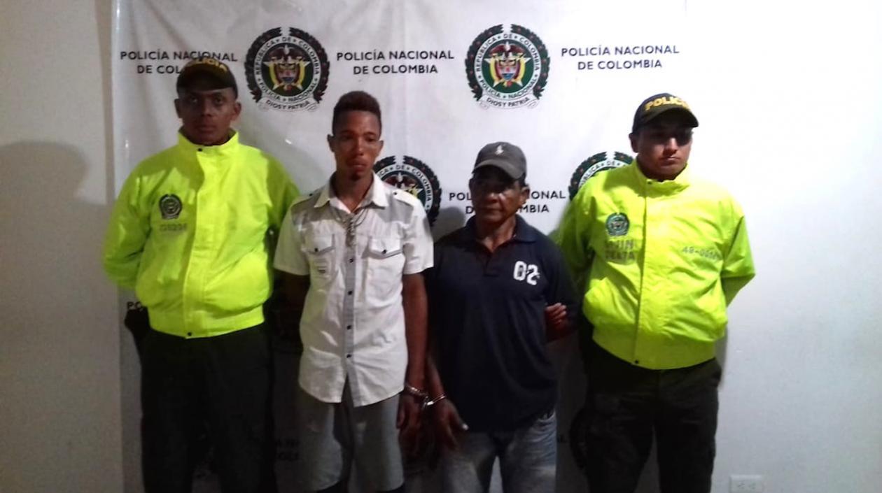 Los capturados por el homicidio.