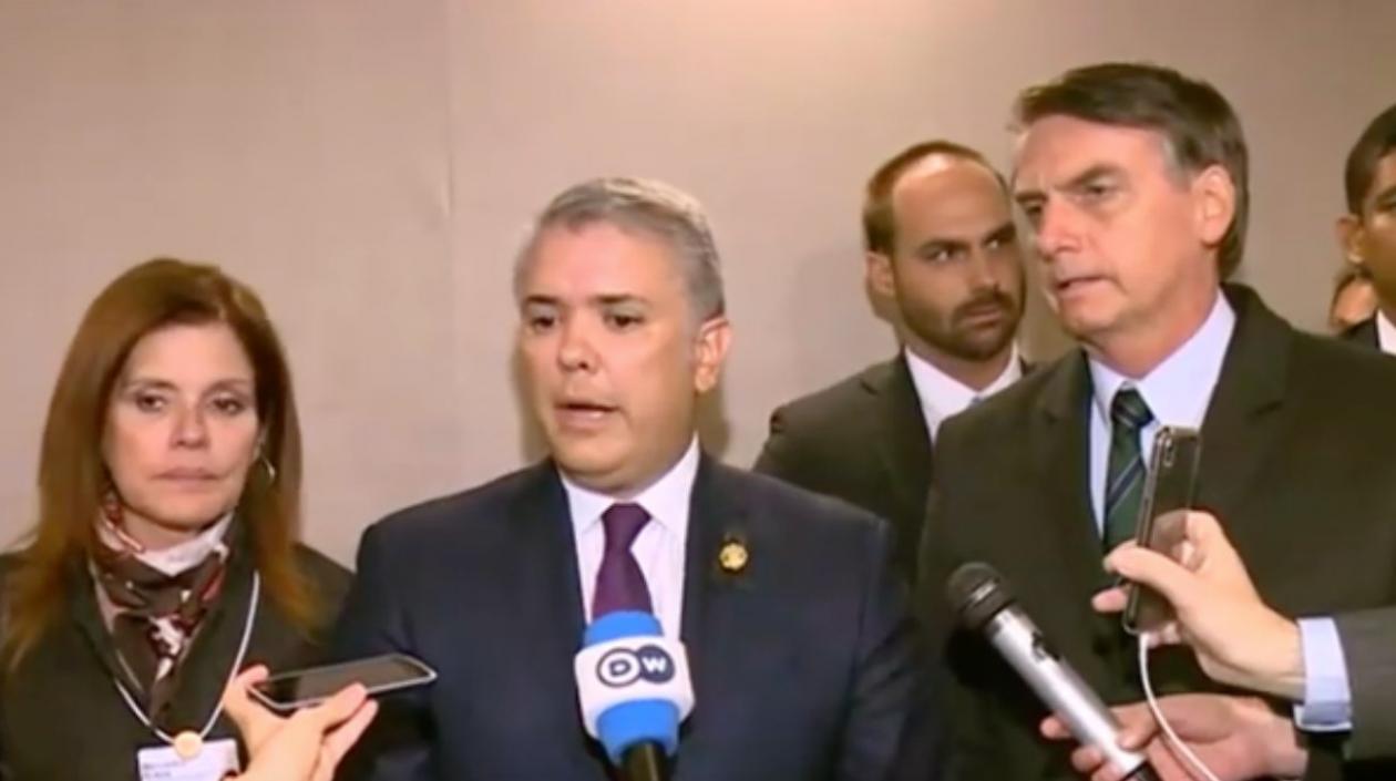 El Presidente Duque, desde Davos, Suiza, reconoció a Juan Guaidó como Presidente encargado de Venezuela.