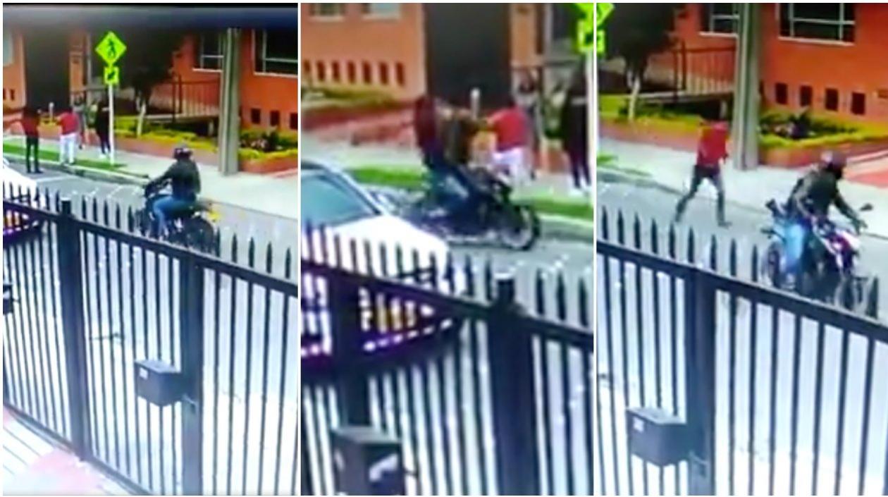 El delincuente pasó, al rato se devolvió para robar al equipo periodístico.