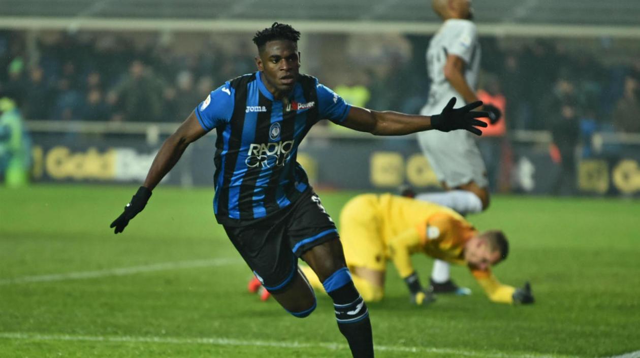 Duván Zapata tras marcar el 3-3. 