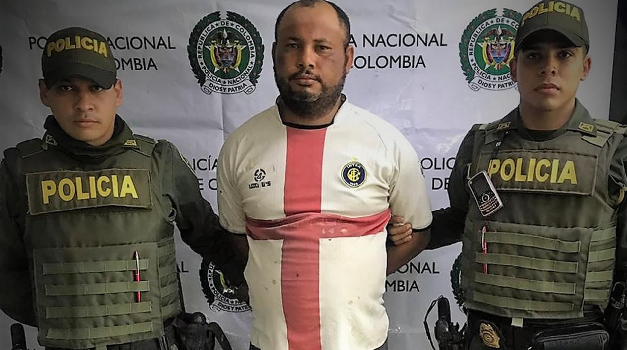 El hombre fue capturado por la Policía.