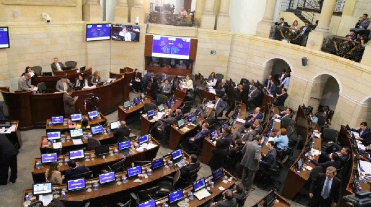 El Presidente convocó al Congreso a Extras.