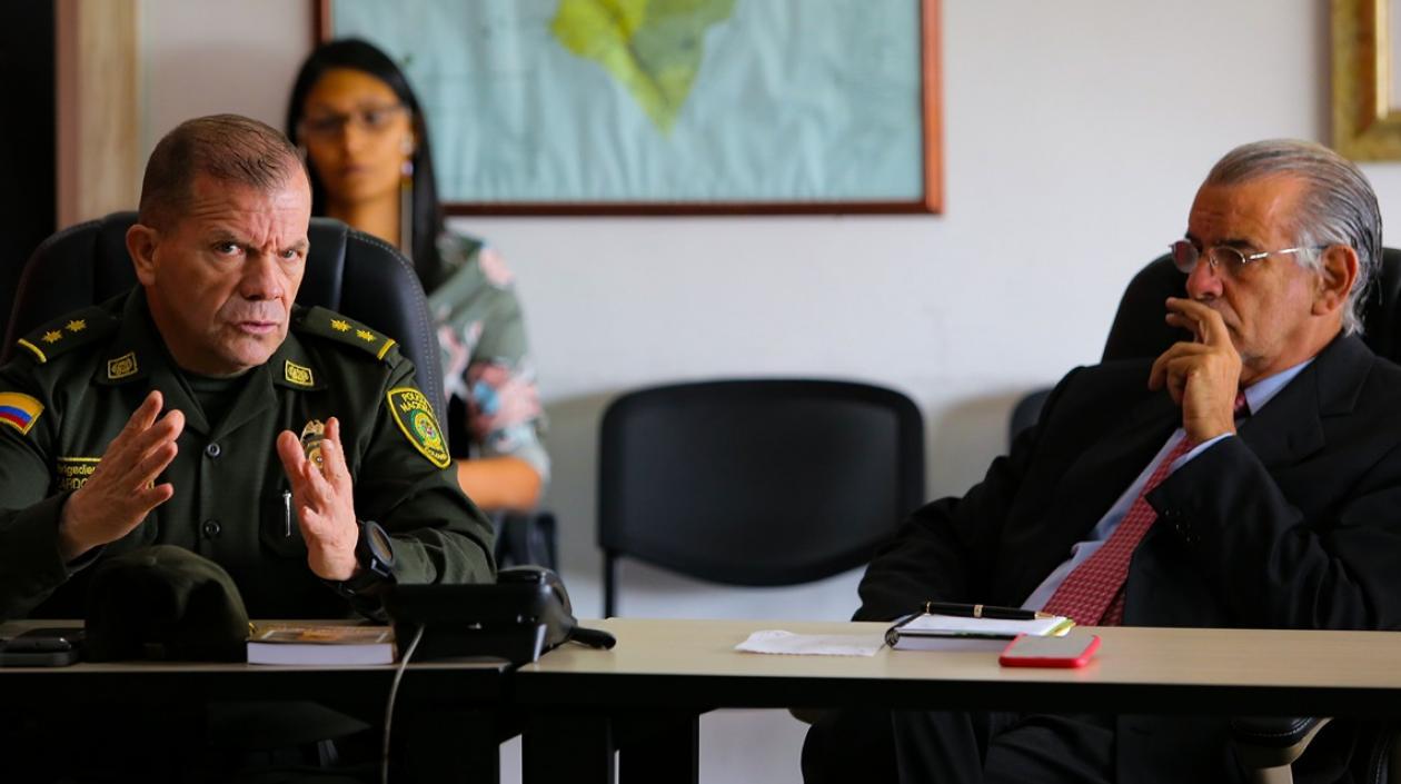 Comandante de la Policía y Gobernador de Atlántico.