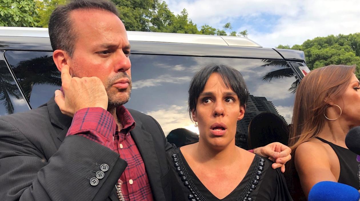 José Joel Sosa y Marysol Sosa, hijos de José José.