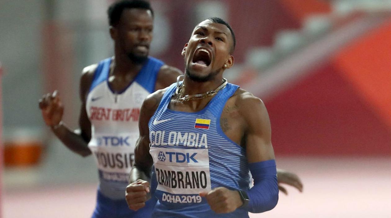 Anthony Zambrano, atleta de la Liga del Atlántico, celebra su paso a la final del Mundial. 