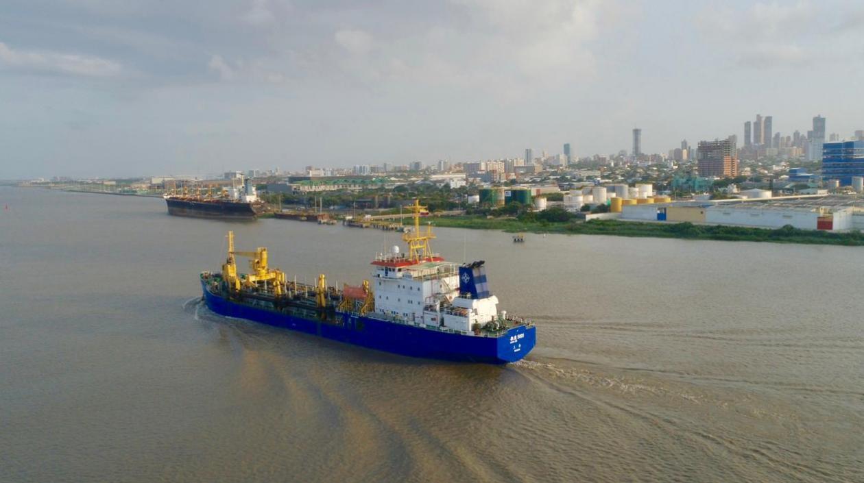 La draga Hang Jun 5001