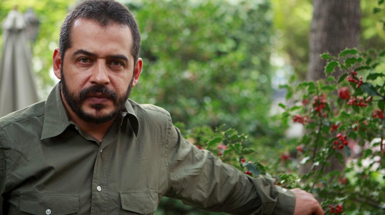 El escritor colombiano Mario Mendoza.