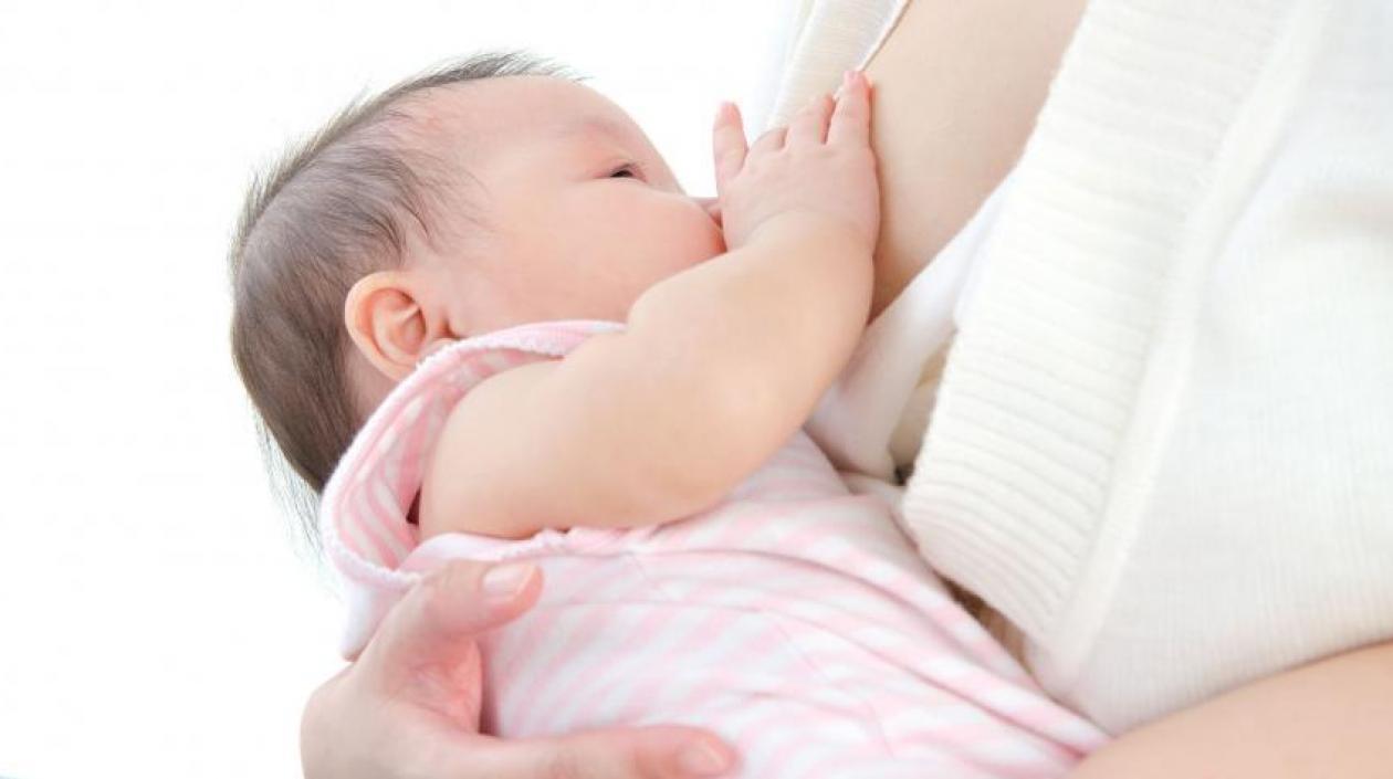 La leche materna es beneficiosa para la salud.