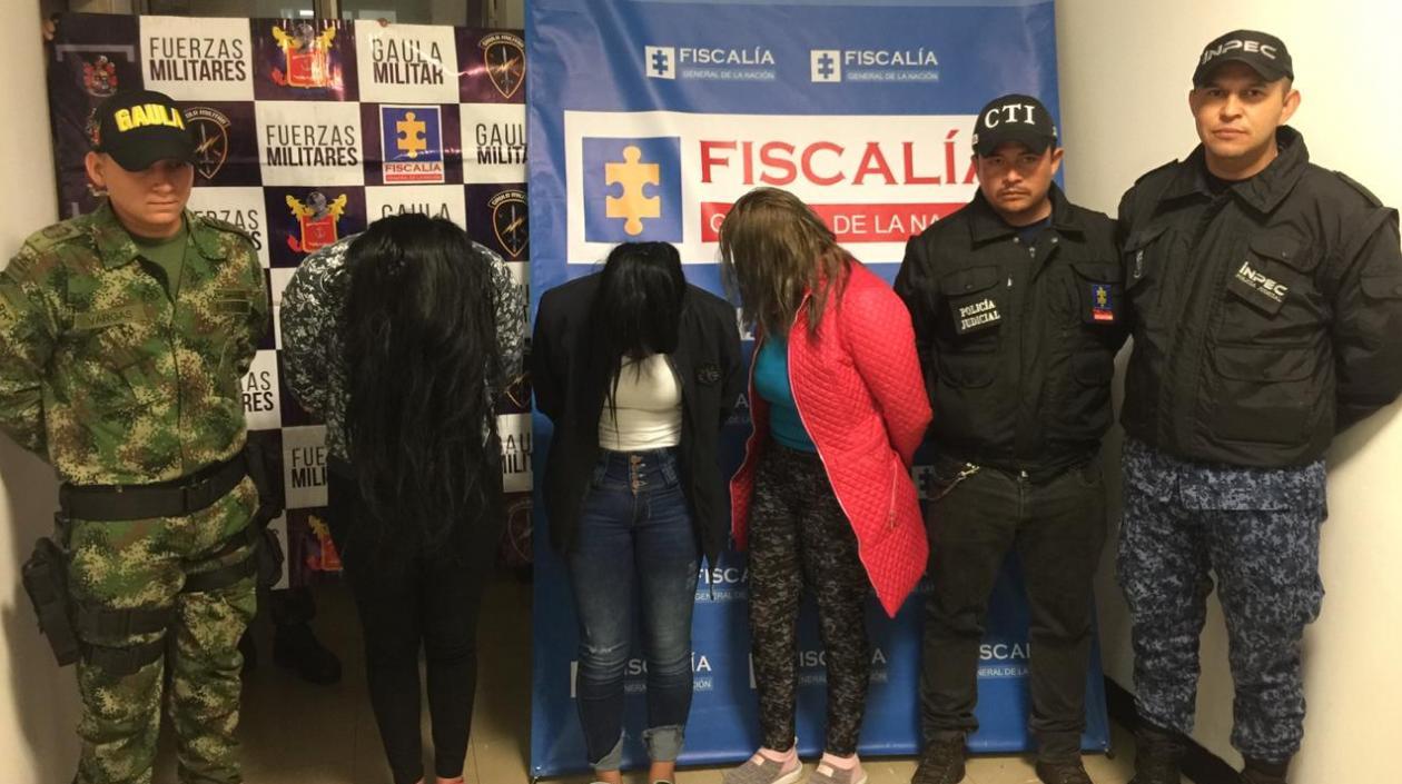 Tres de las capturadas.