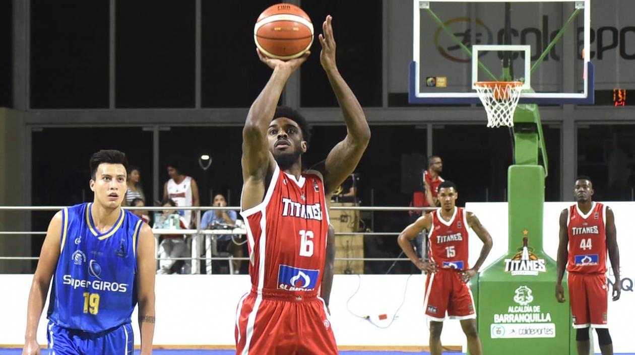 Qiydar Davis debutó de gran forma con Titanes.