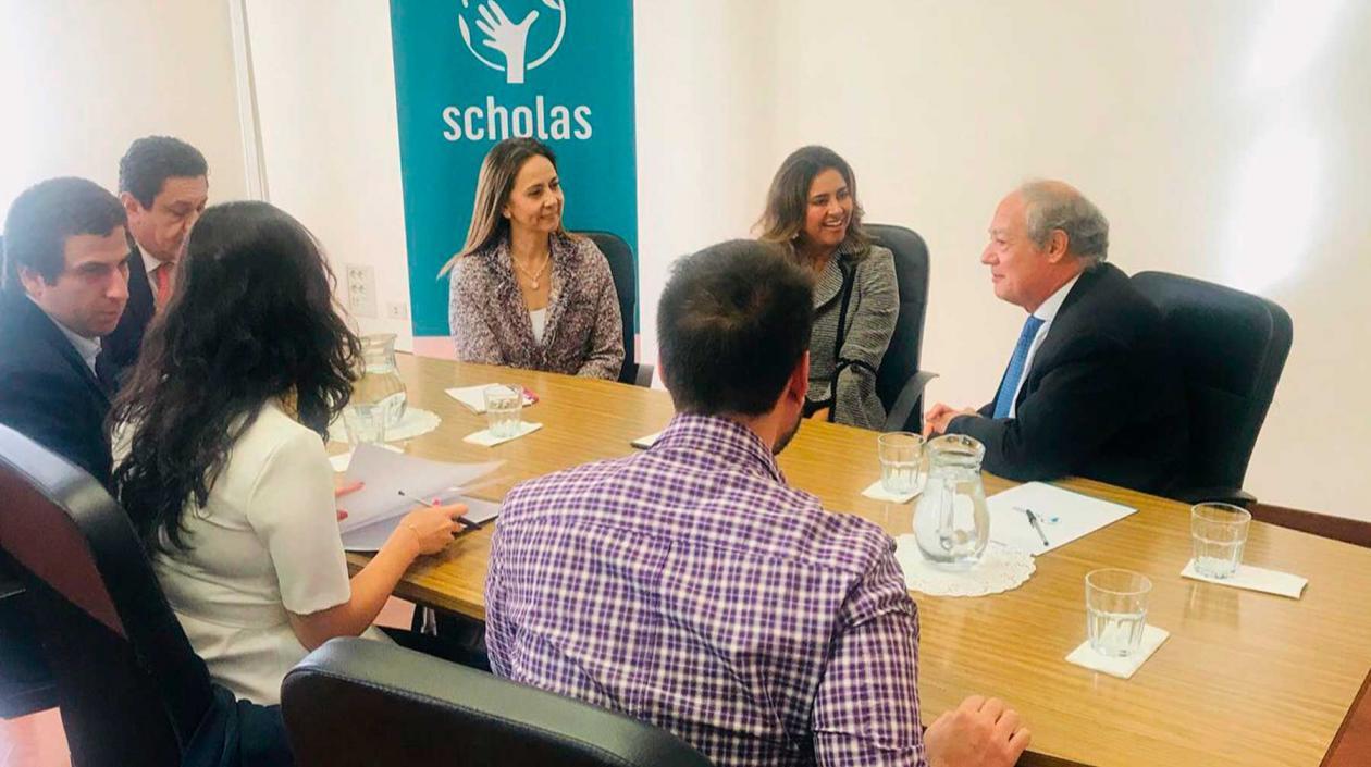  Reunión en El Vaticano de la Primera dama María Juliana Ruiz.