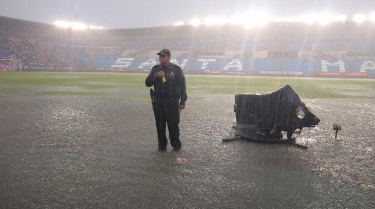 Imagen de las falencias del estadio de Santa Marta.