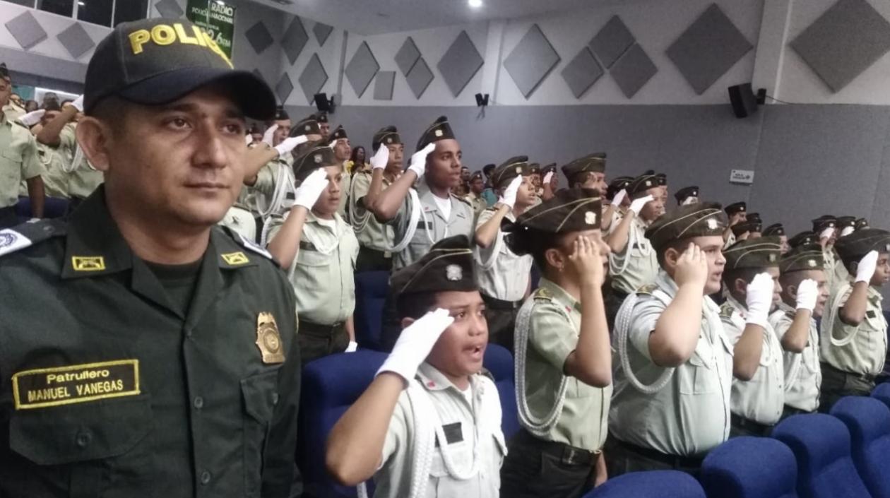 Estudiantes en la ceremonia.