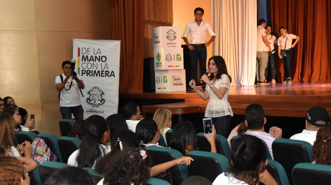 La primera dama del Distrito, Katia Nule.