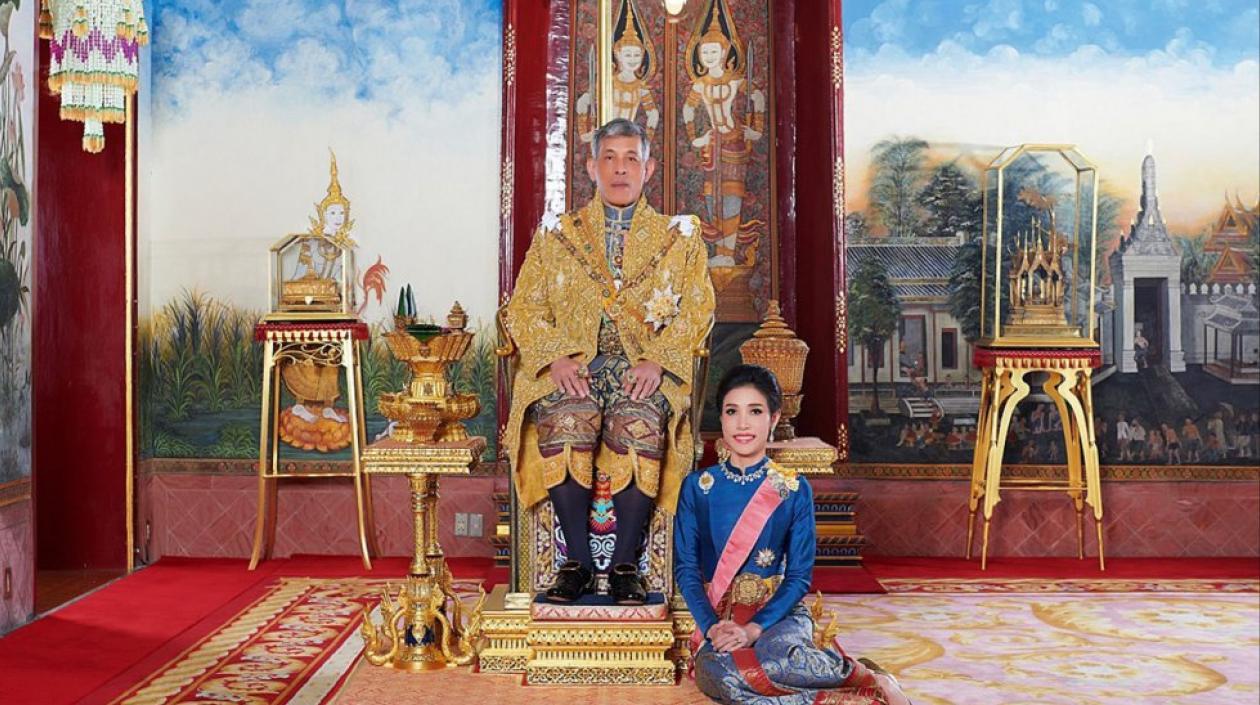 Sineenat,  concubina de honor del rey Vajiralongkorn.