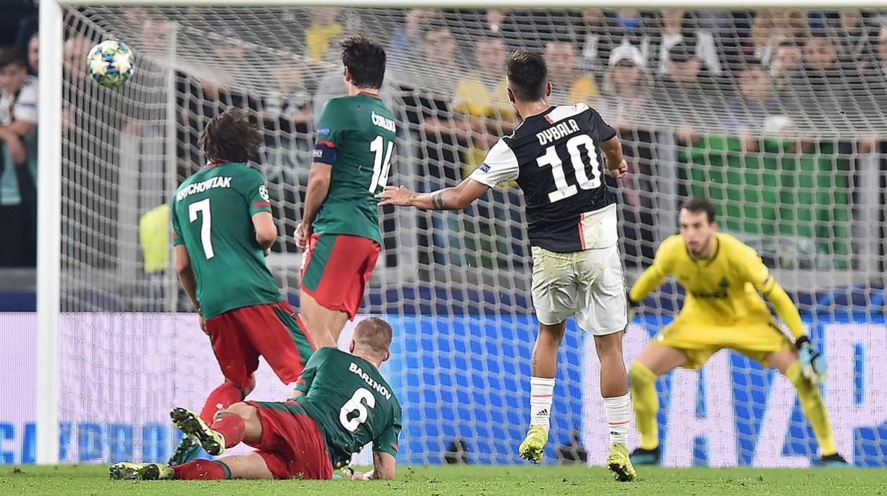 Uno de los golazos que marcó Paulo Dybala.