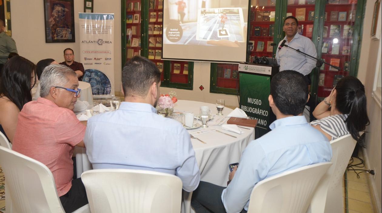 Alexis Mesino, director del programa de Ingeniería de Unisimón.