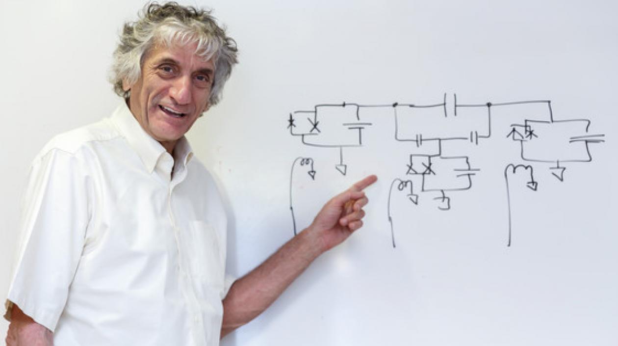 El trabajo fue liderado por John Martinis, responsable del equipo de hardware cuántico de la firma.