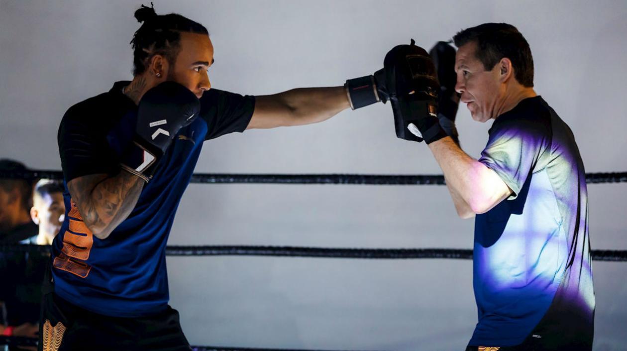 Lewis Hamilton y Julio César Chávez. 