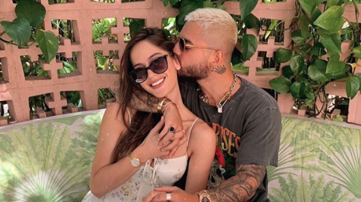 La modelo Natalia Barulich y el cantante Maluma.