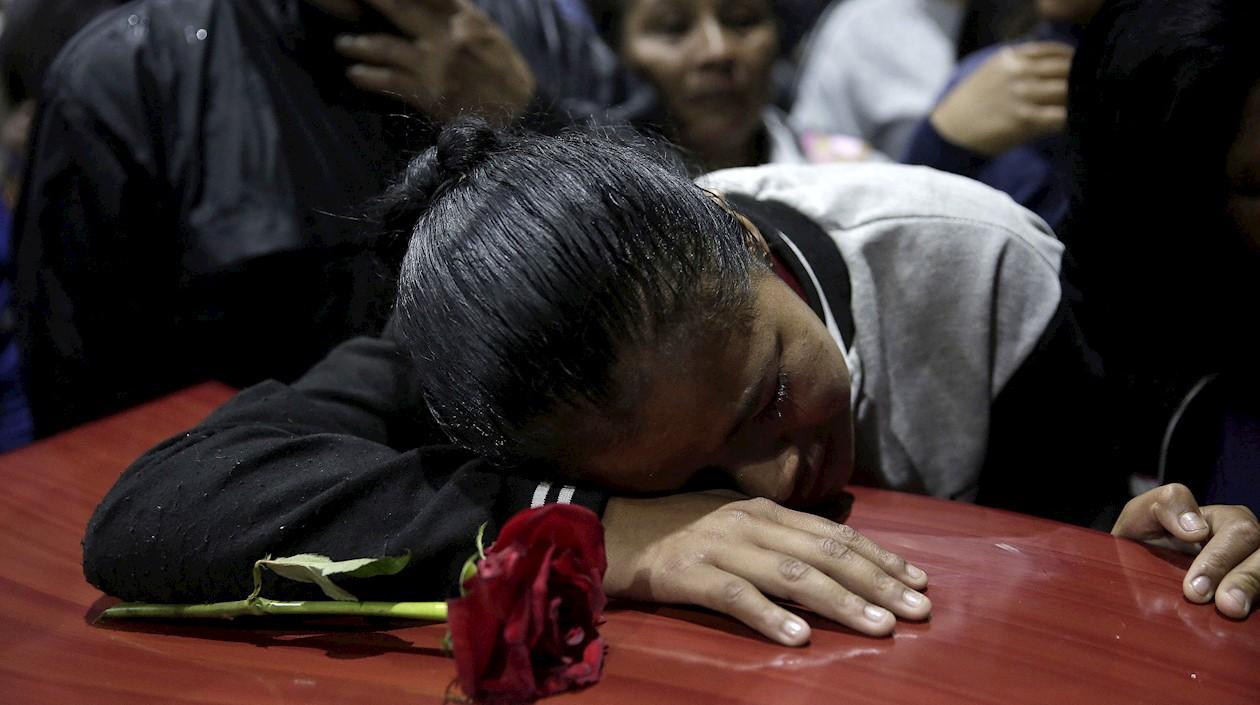 Las autoridades investigan los asesinatos.